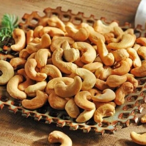 hạt rang muối không vỏ